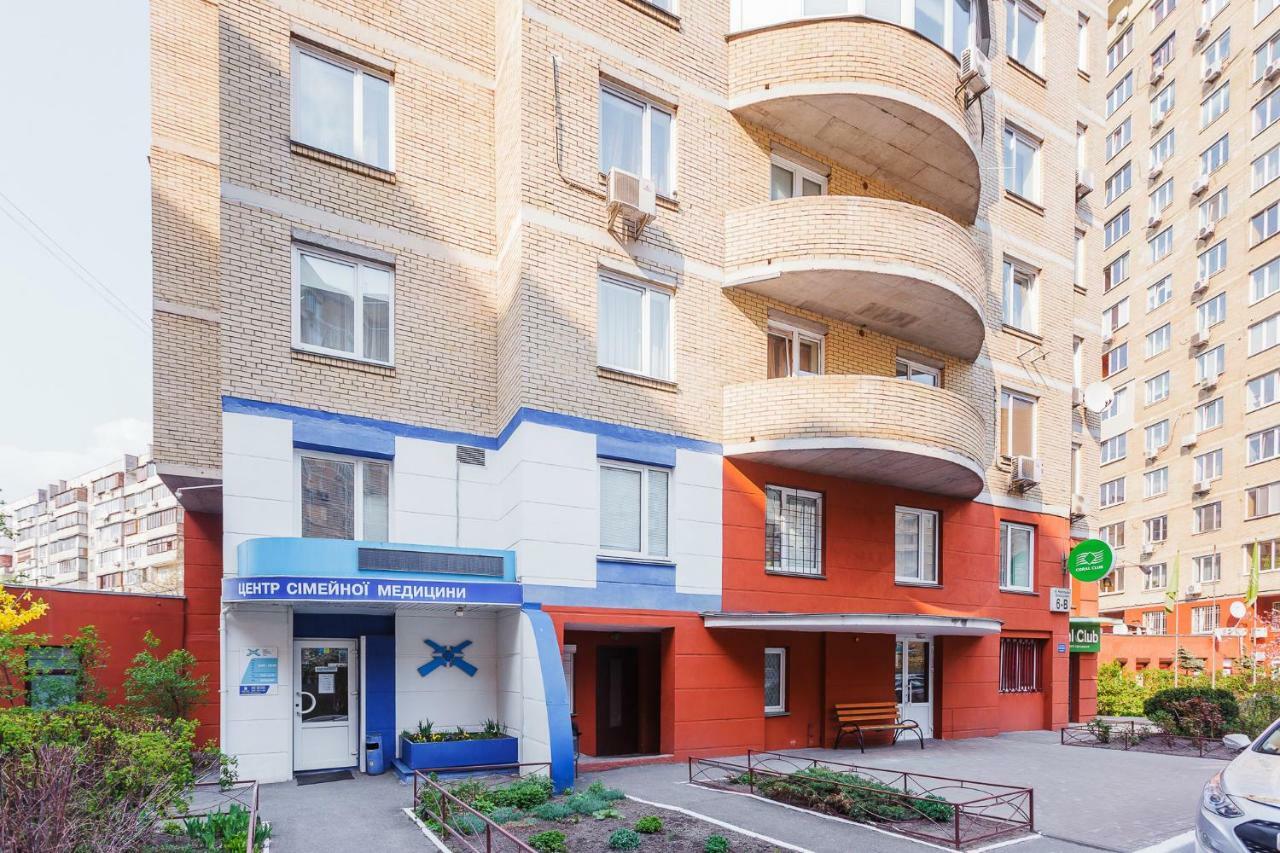 Апартаменты Возле Мвц Kyiv Exterior foto